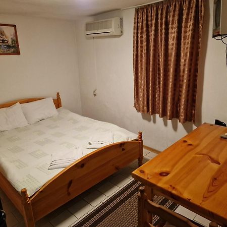 Хотел Механа Воденицата Kurlanovo Ngoại thất bức ảnh