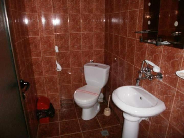 Хотел Механа Воденицата Kurlanovo Ngoại thất bức ảnh